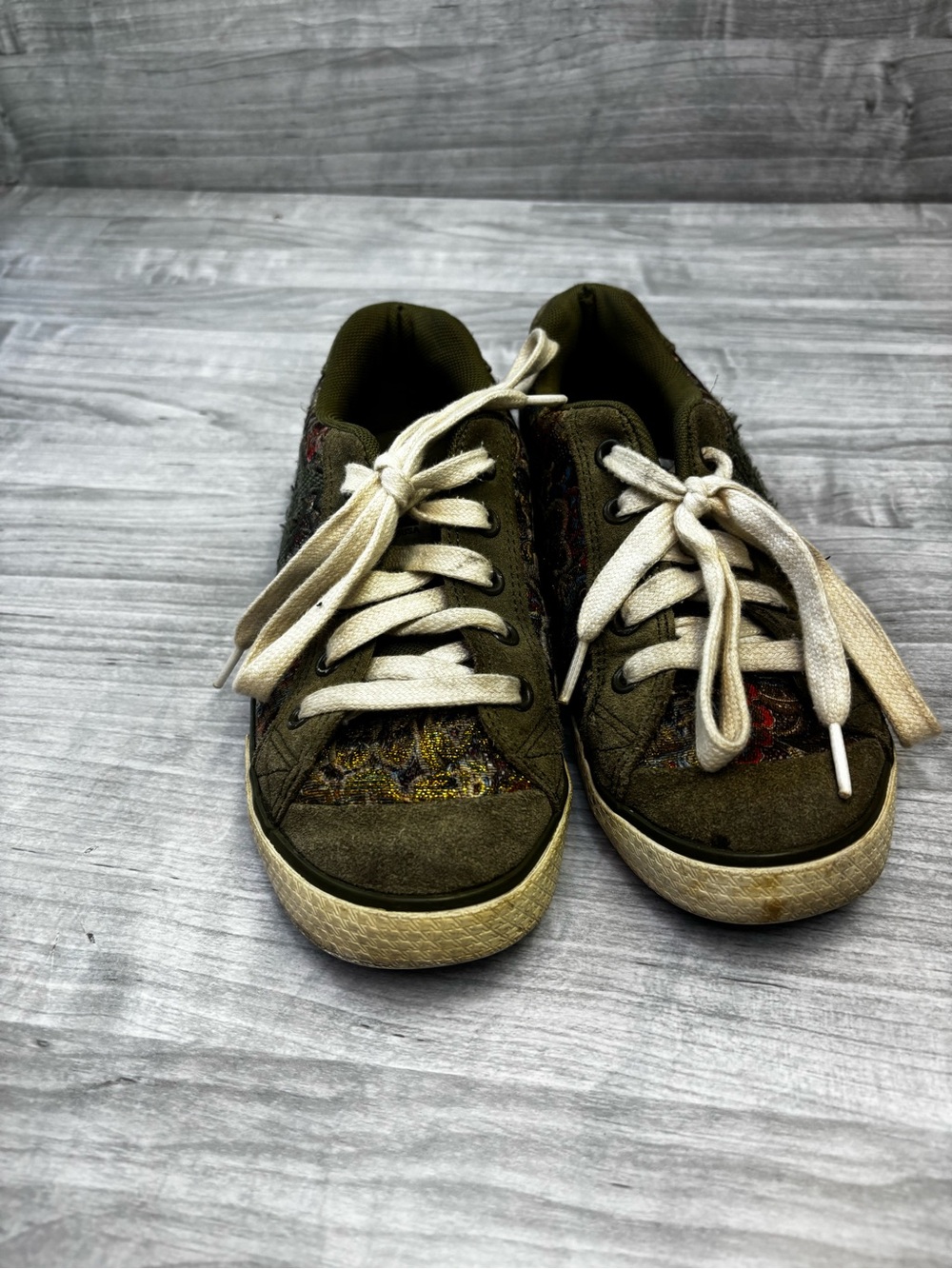 DC Women's Olive Paisley Canvas Embroidered Y2K Sneakers size 7.5 - Picture 9 of 16